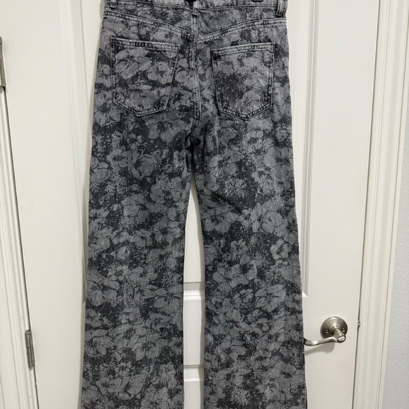 Moschino two tone black/grey floral jeans - size 26 - Picture 3 of 5